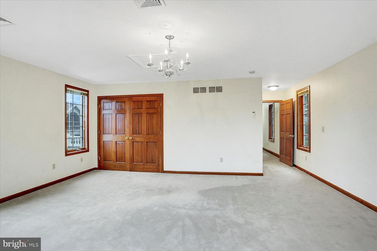107 Ellesmere Lane photo 45