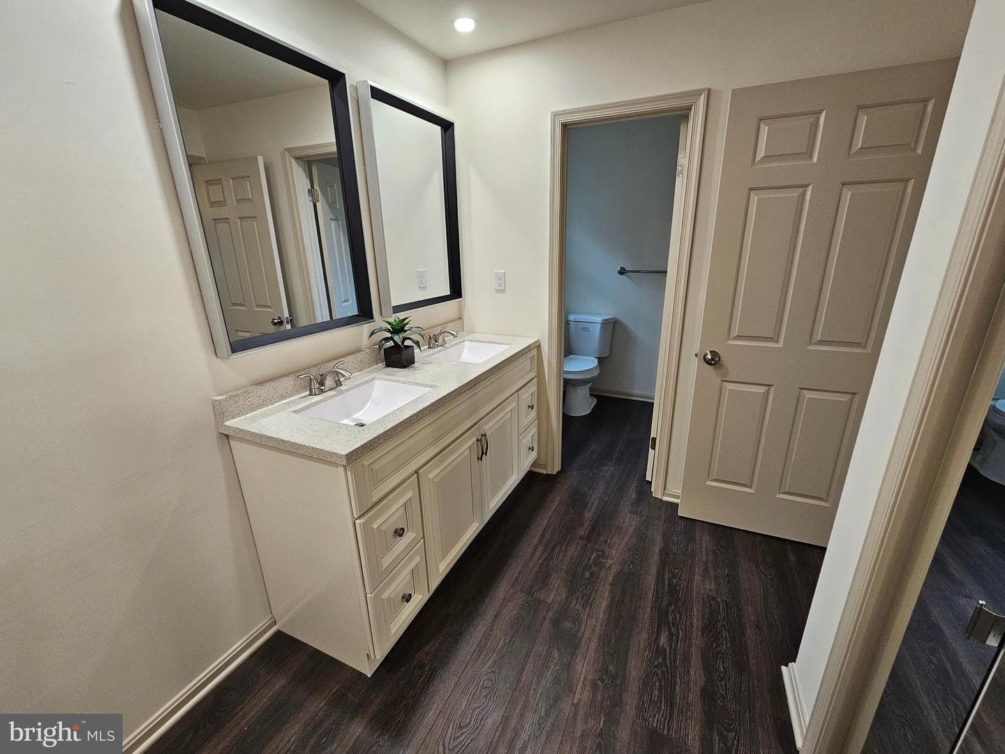 109 Deerfield Road photo 27
