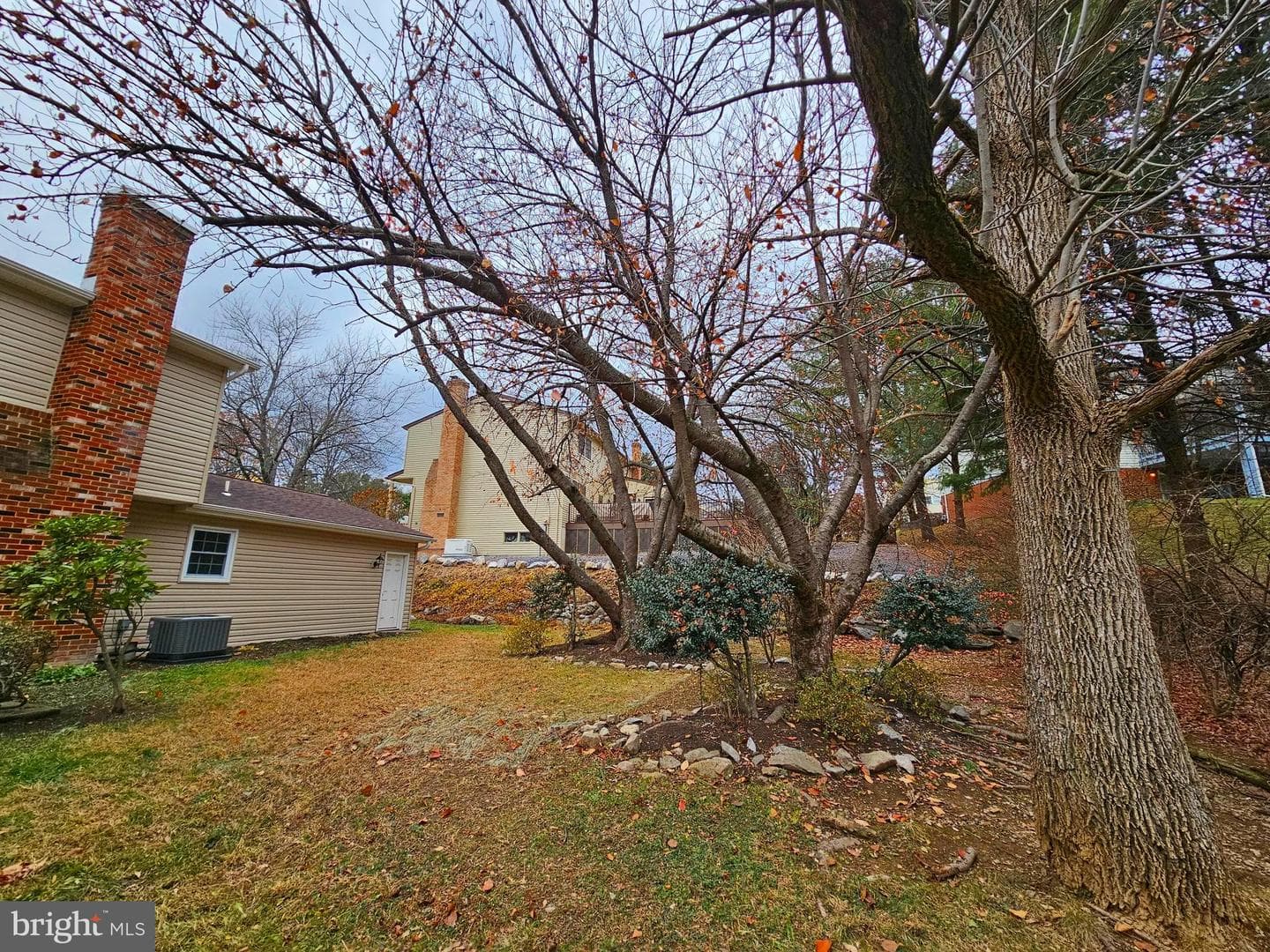 109 Deerfield Road photo 37