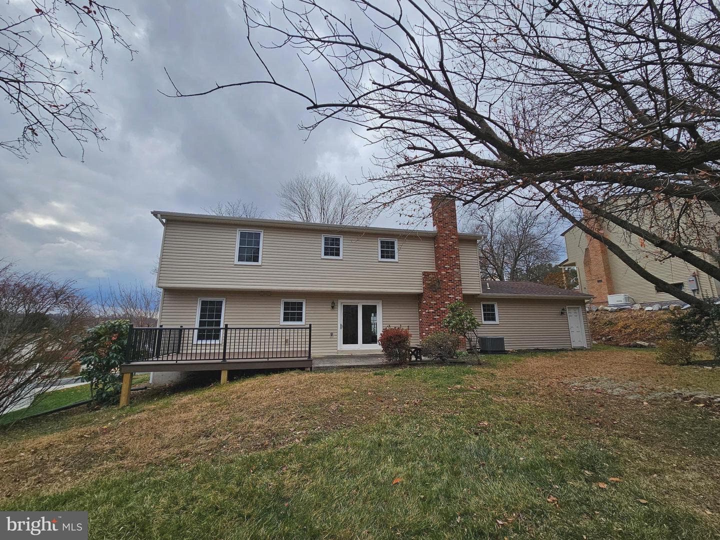 109 Deerfield Road photo 39