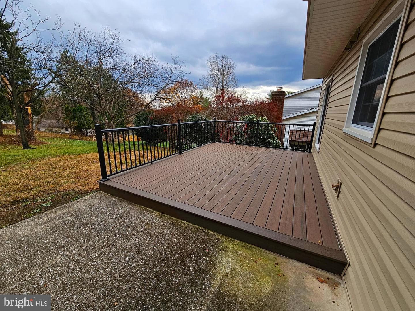 109 Deerfield Road photo 6