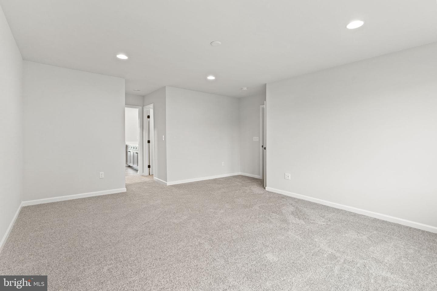 3094 Herr Street photo 28