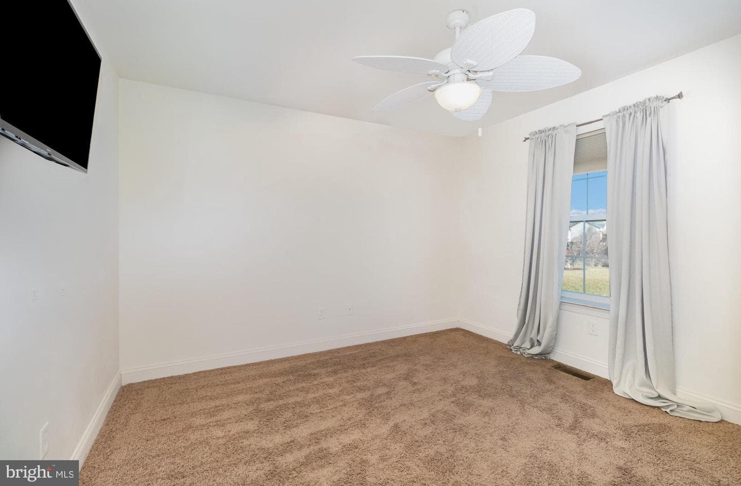 2293 Mill Road photo 22