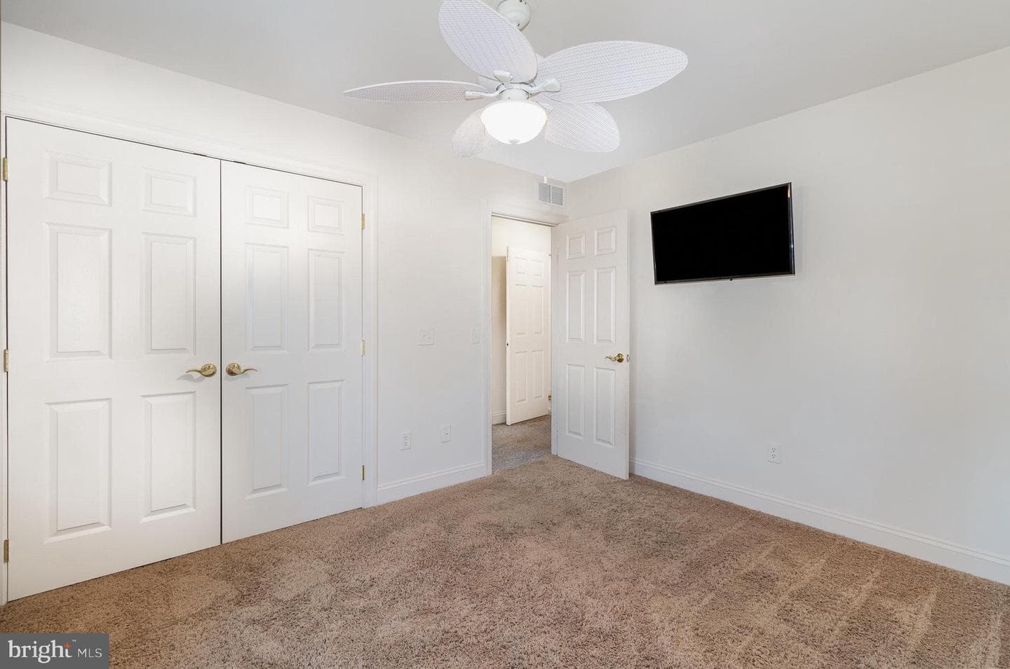 2293 Mill Road photo 23