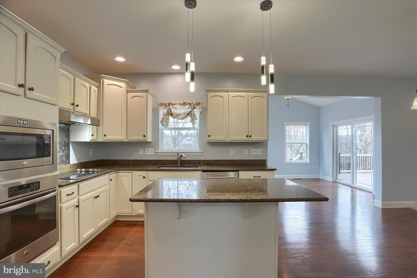 41 Balfour Drive photo 13