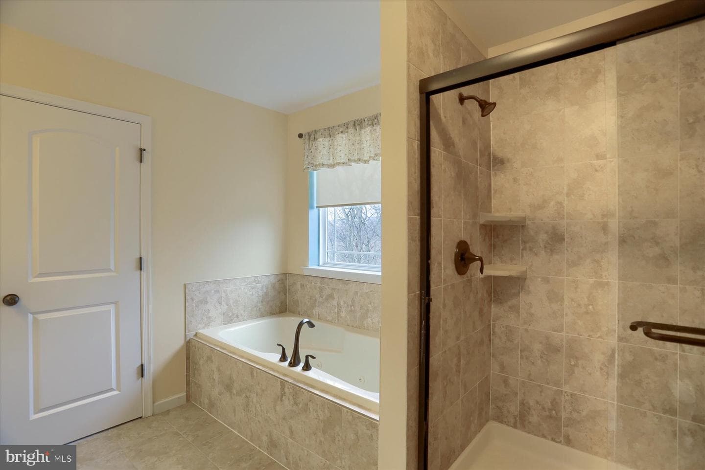 41 Balfour Drive photo 30