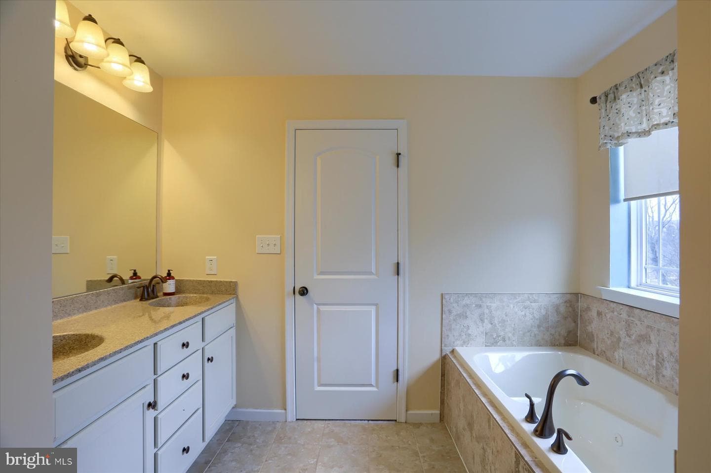 41 Balfour Drive photo 31