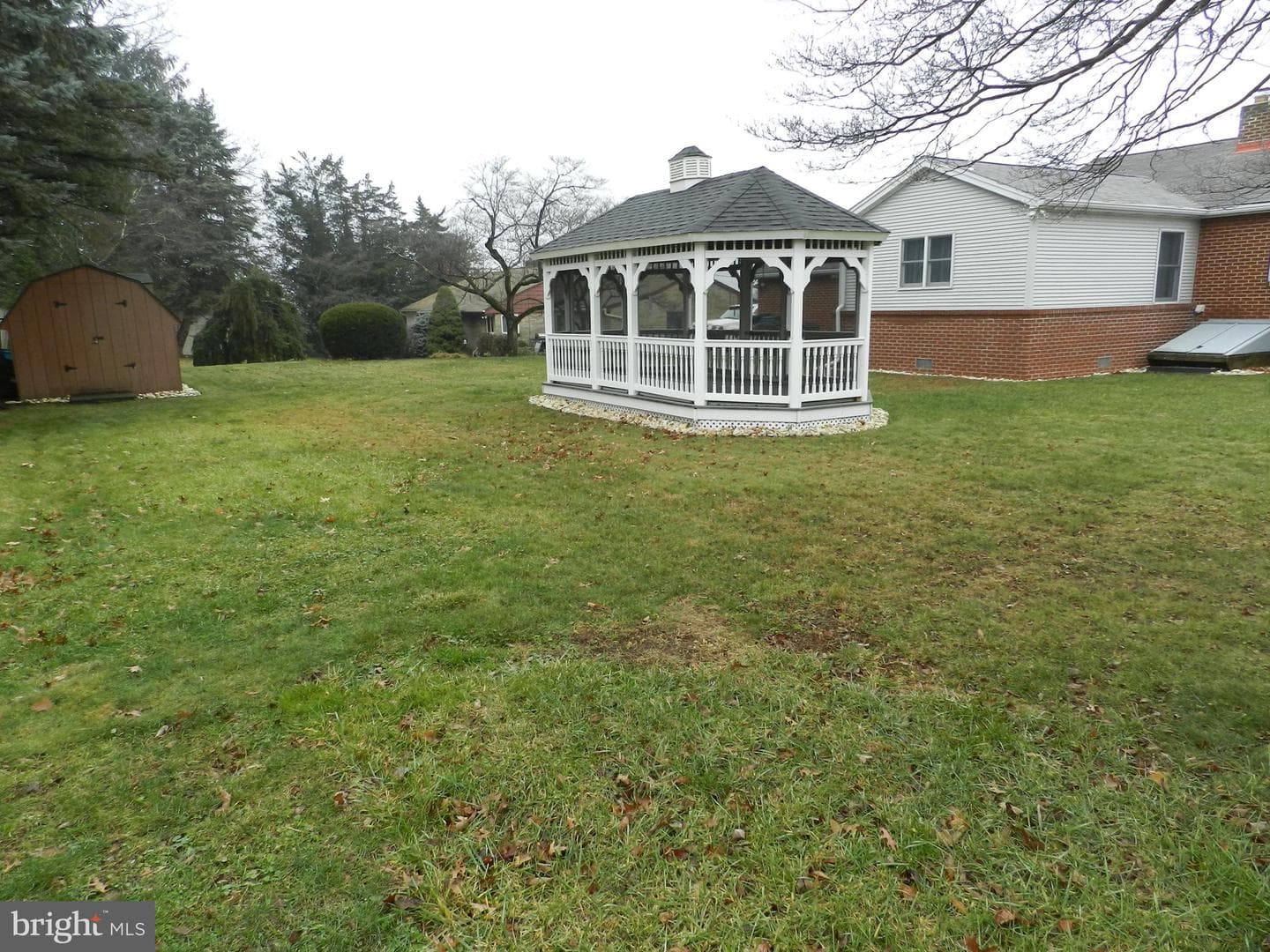 516 E Winding Hill Road photo 3
