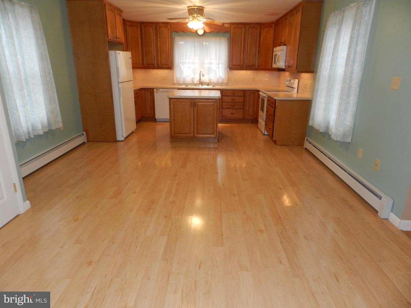 516 E Winding Hill Road photo 8