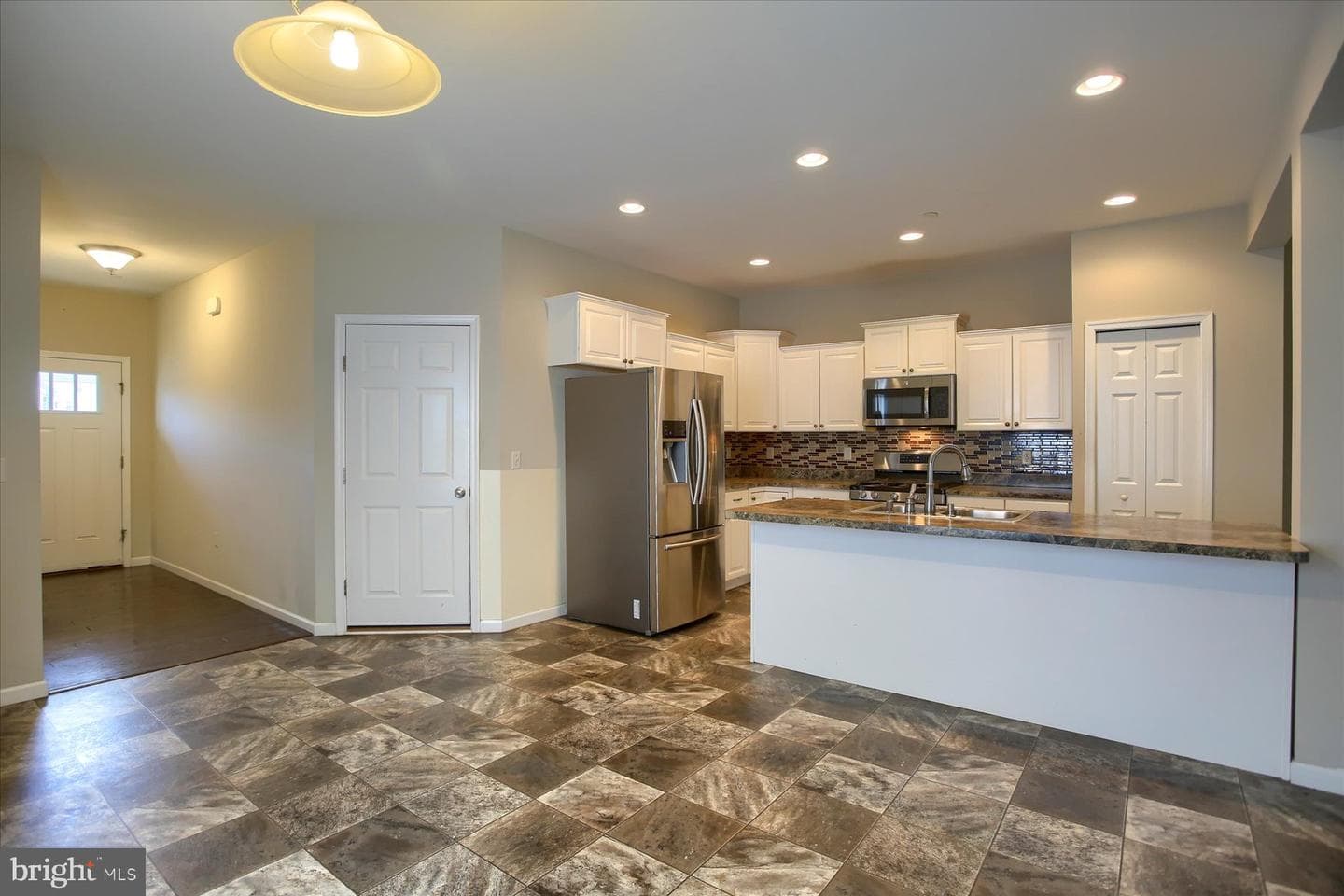 1780 Fairbank Lane photo 10
