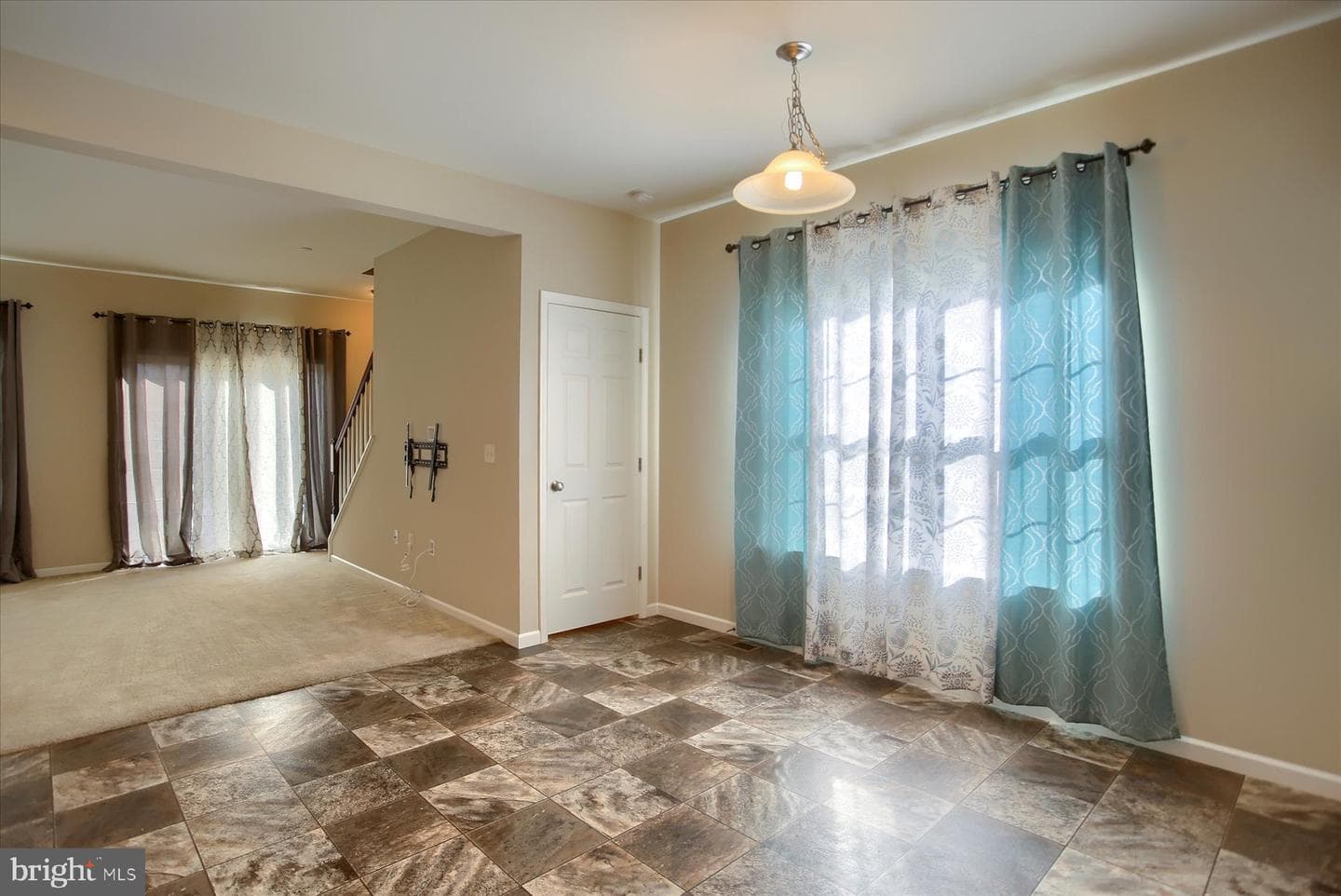 1780 Fairbank Lane photo 9
