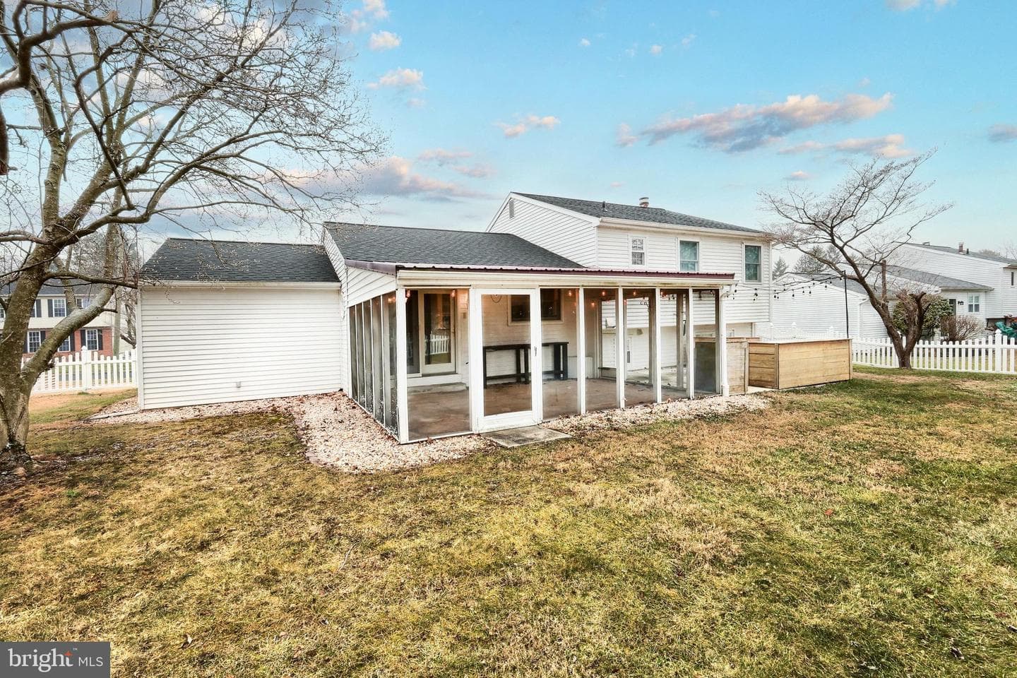 805 Briarwood Lane photo 34