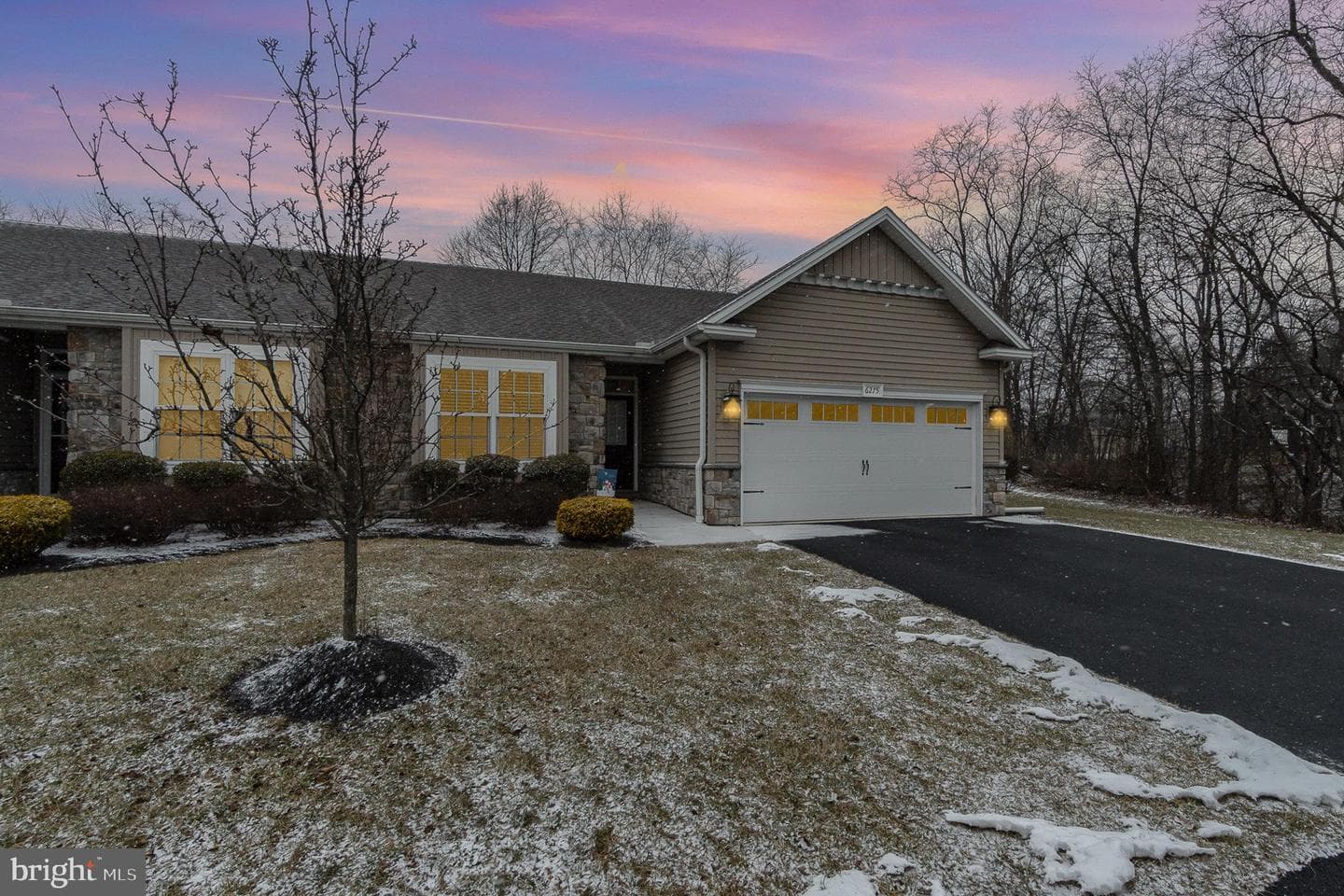 6275 Thornhill Lane photo 1