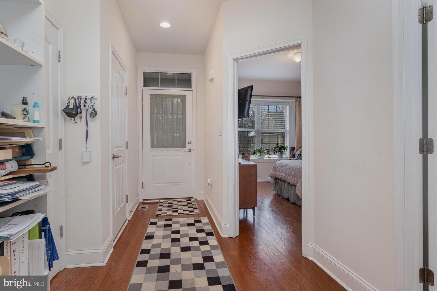 6275 Thornhill Lane photo 3