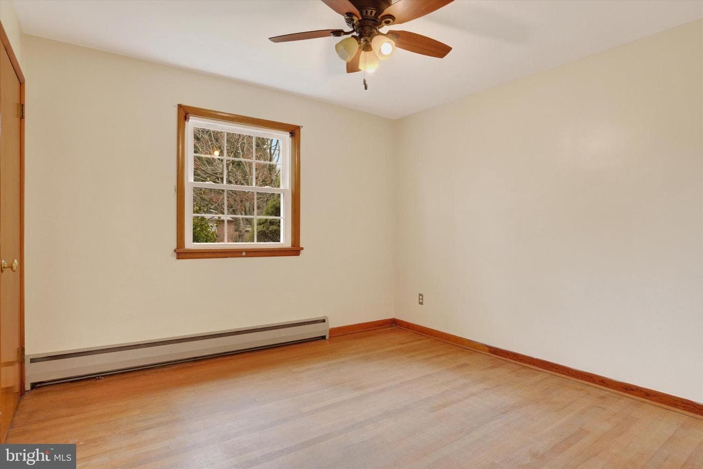 104 S George Street photo 13