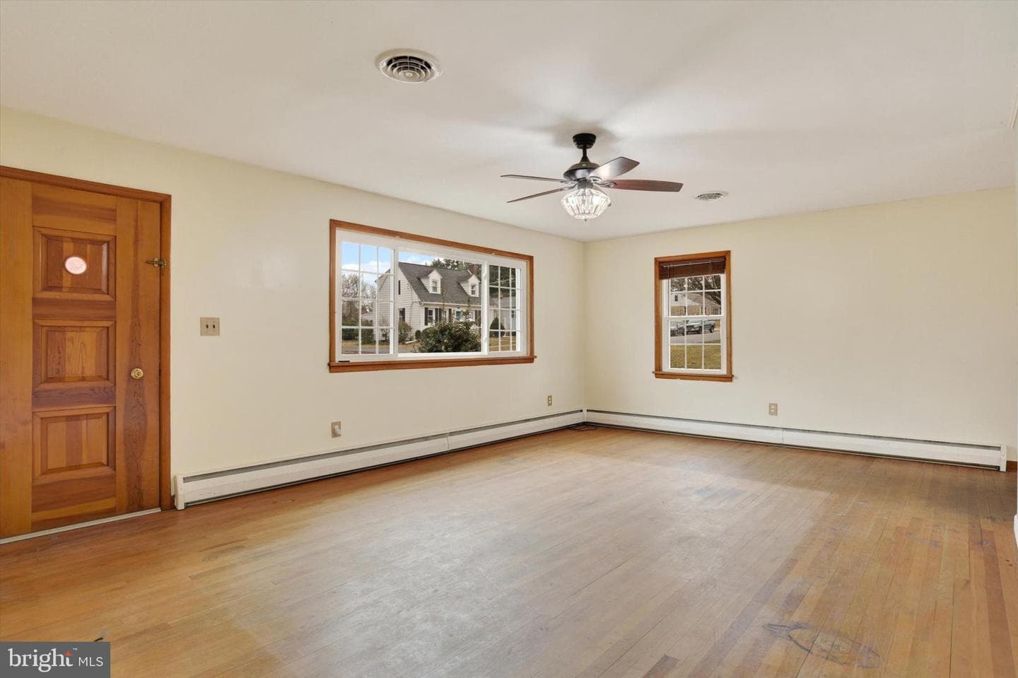 104 S George Street photo 5