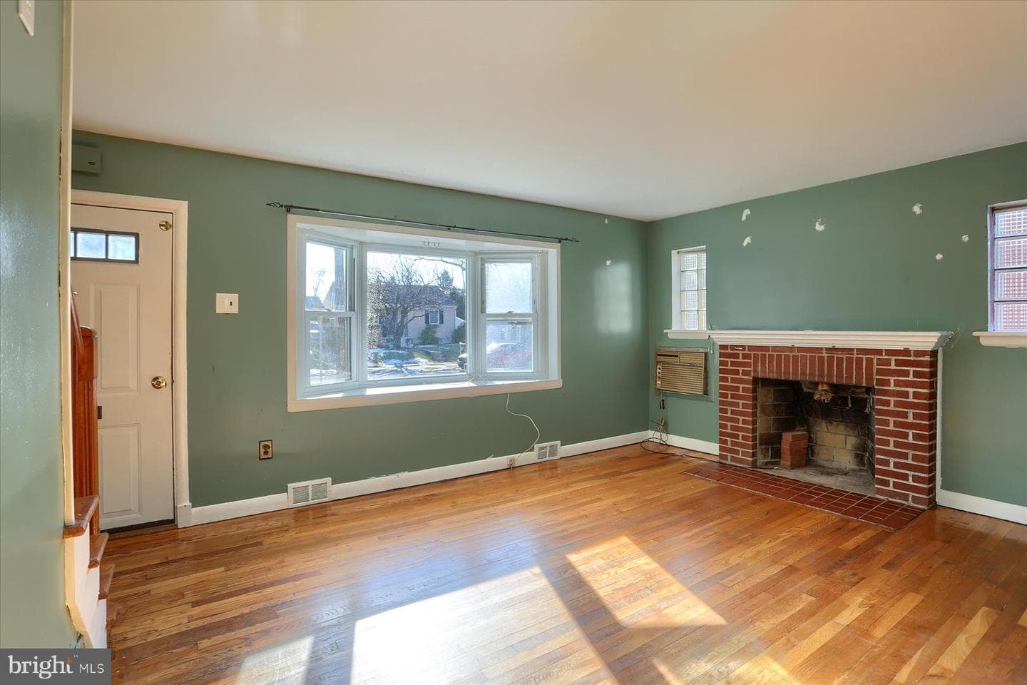 365 Walton Street photo 6