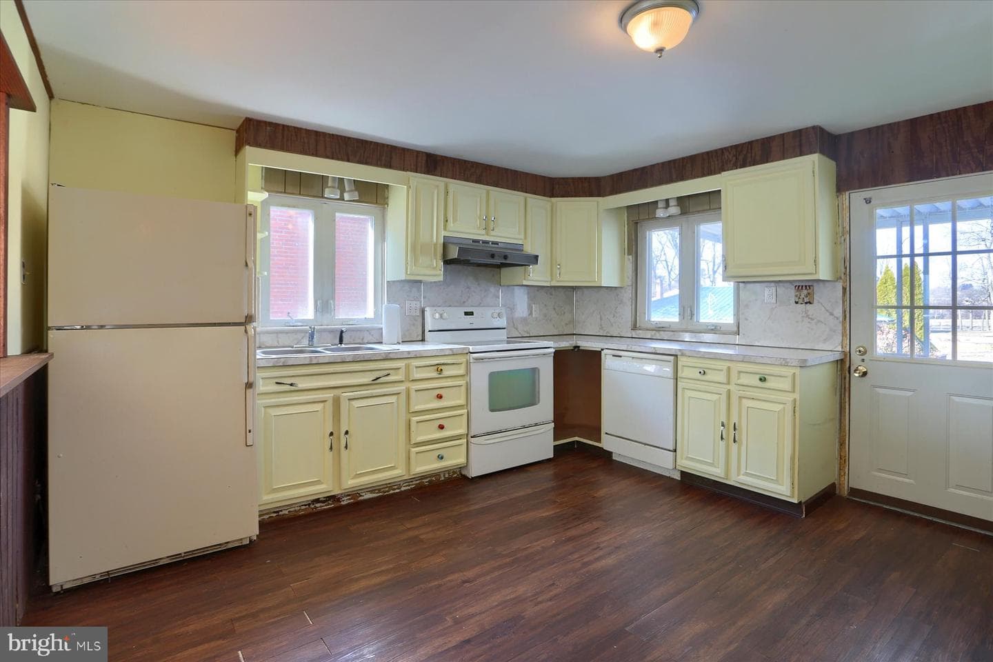 365 Walton Street photo 7