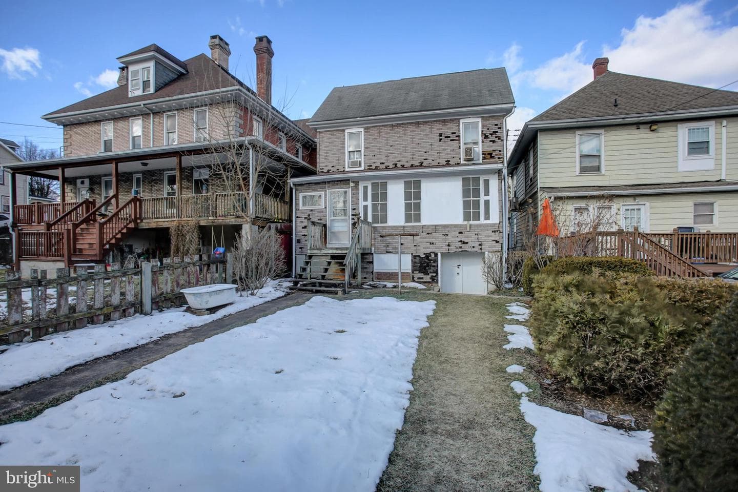 470 E King Street photo 12