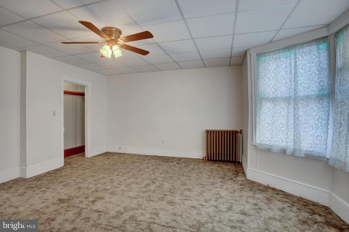 470 E King Street photo 16