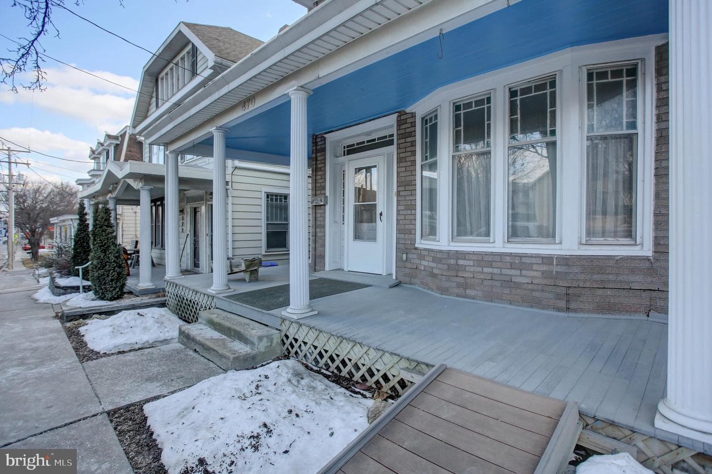 470 E King Street photo 2