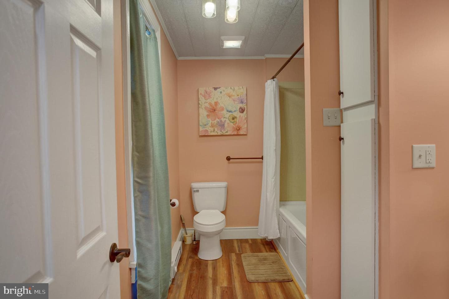 470 E King Street photo 23