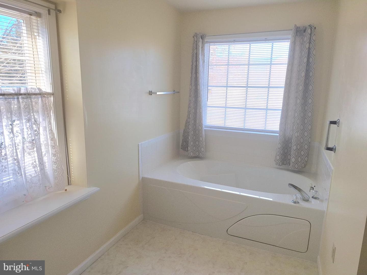 801 W Shady Lane photo 26