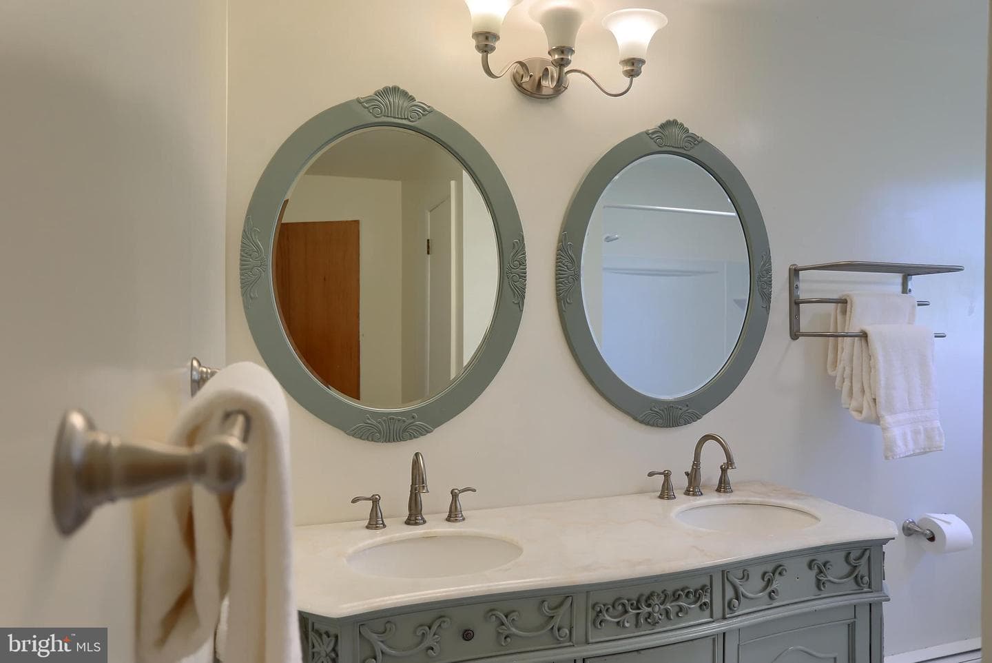 4803 Charles Road photo 5