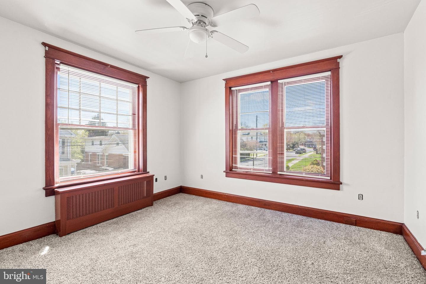305 11th Street photo 22