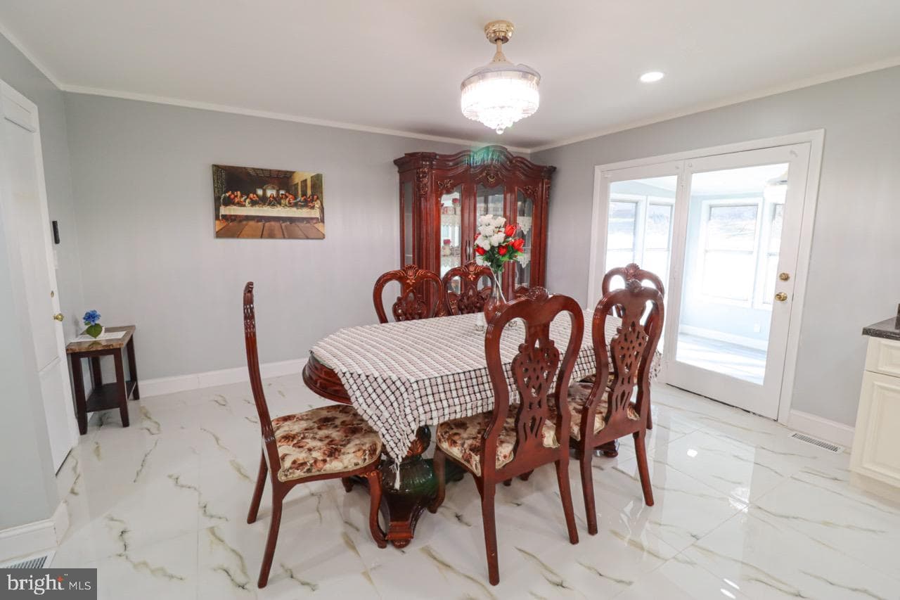 4712 Delbrook Road photo 8