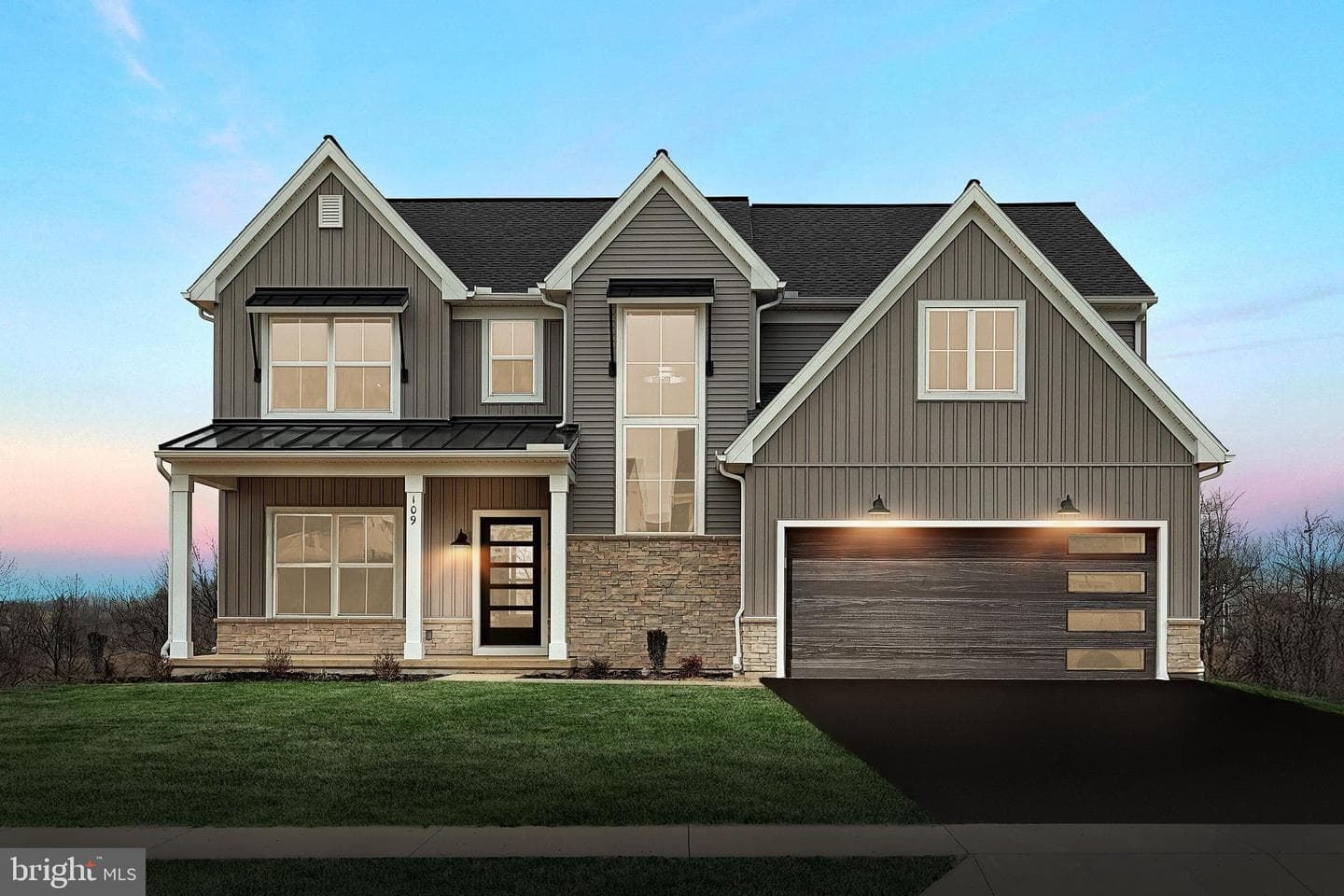 109 Blue Mountain Boulevard photo 1