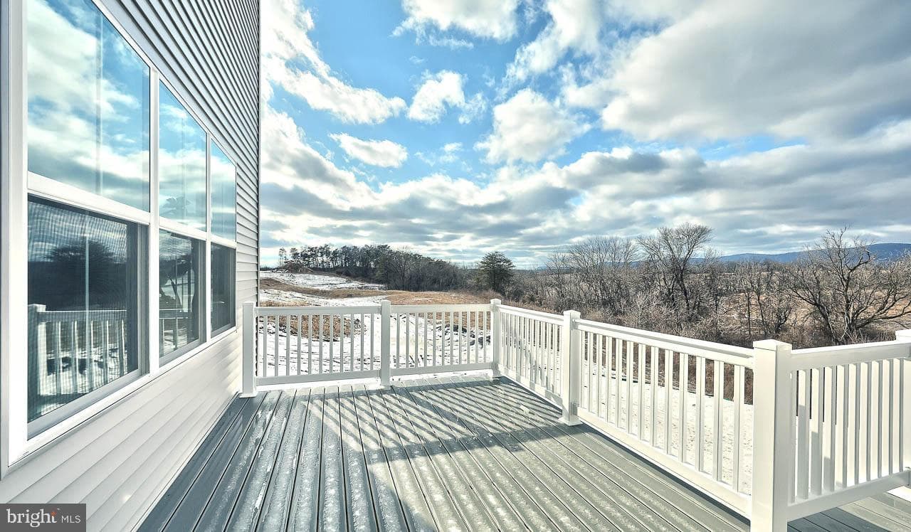 109 Blue Mountain Boulevard photo 12