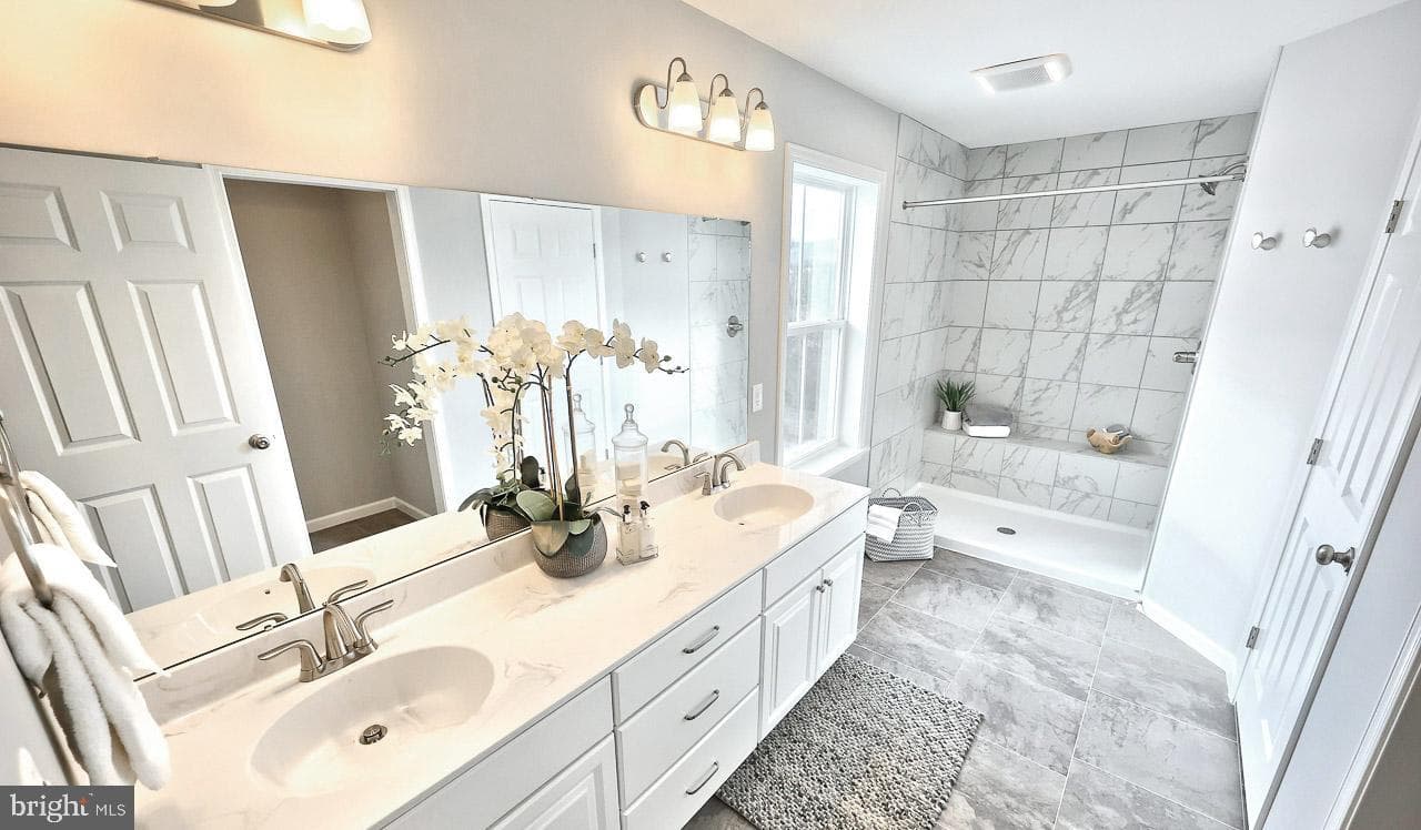 109 Blue Mountain Boulevard photo 19