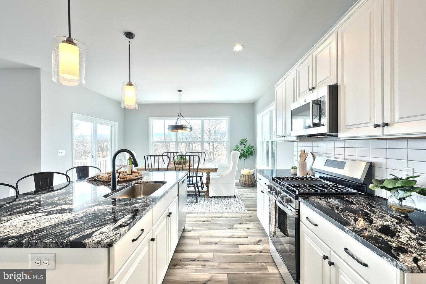 109 Blue Mountain Boulevard photo 6