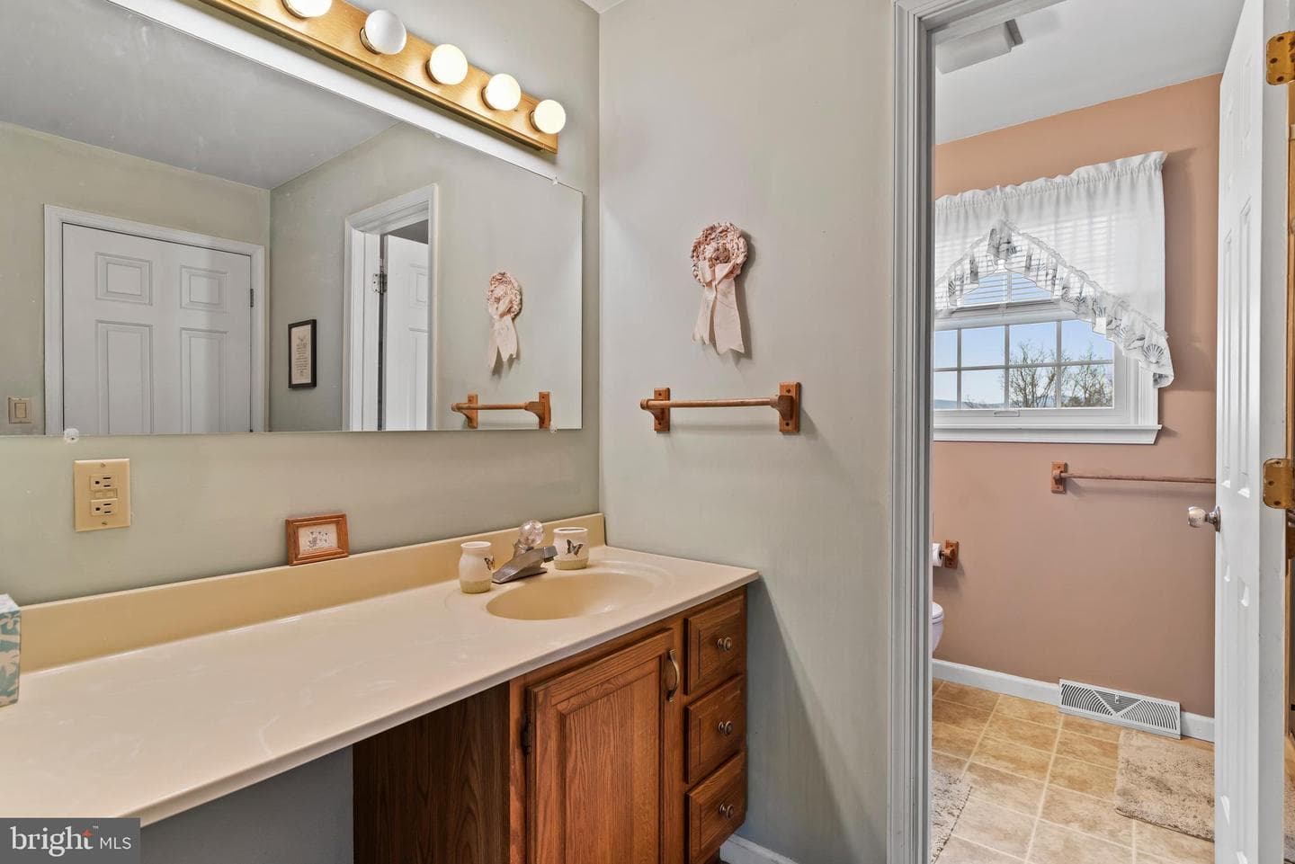 7 Southern Cross Drive photo 28