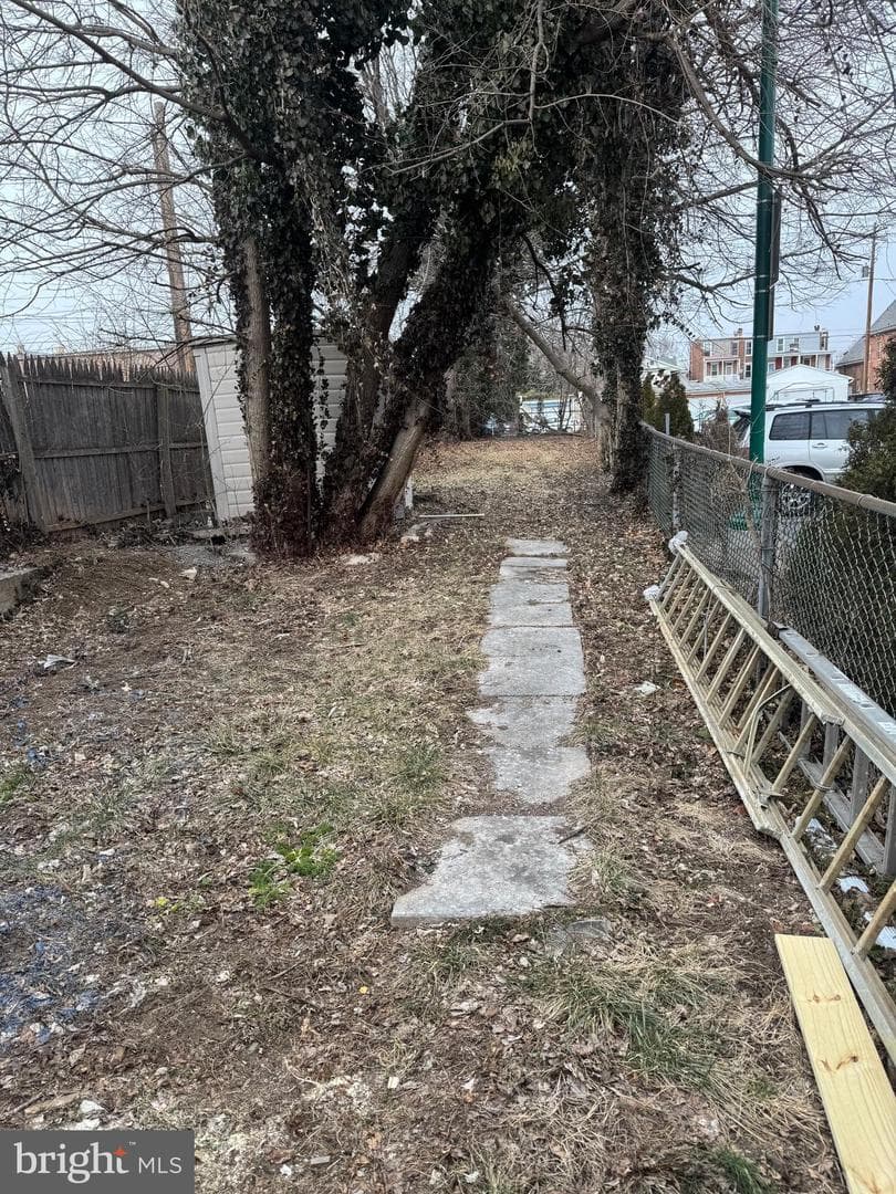 41 E Louther Street photo 23