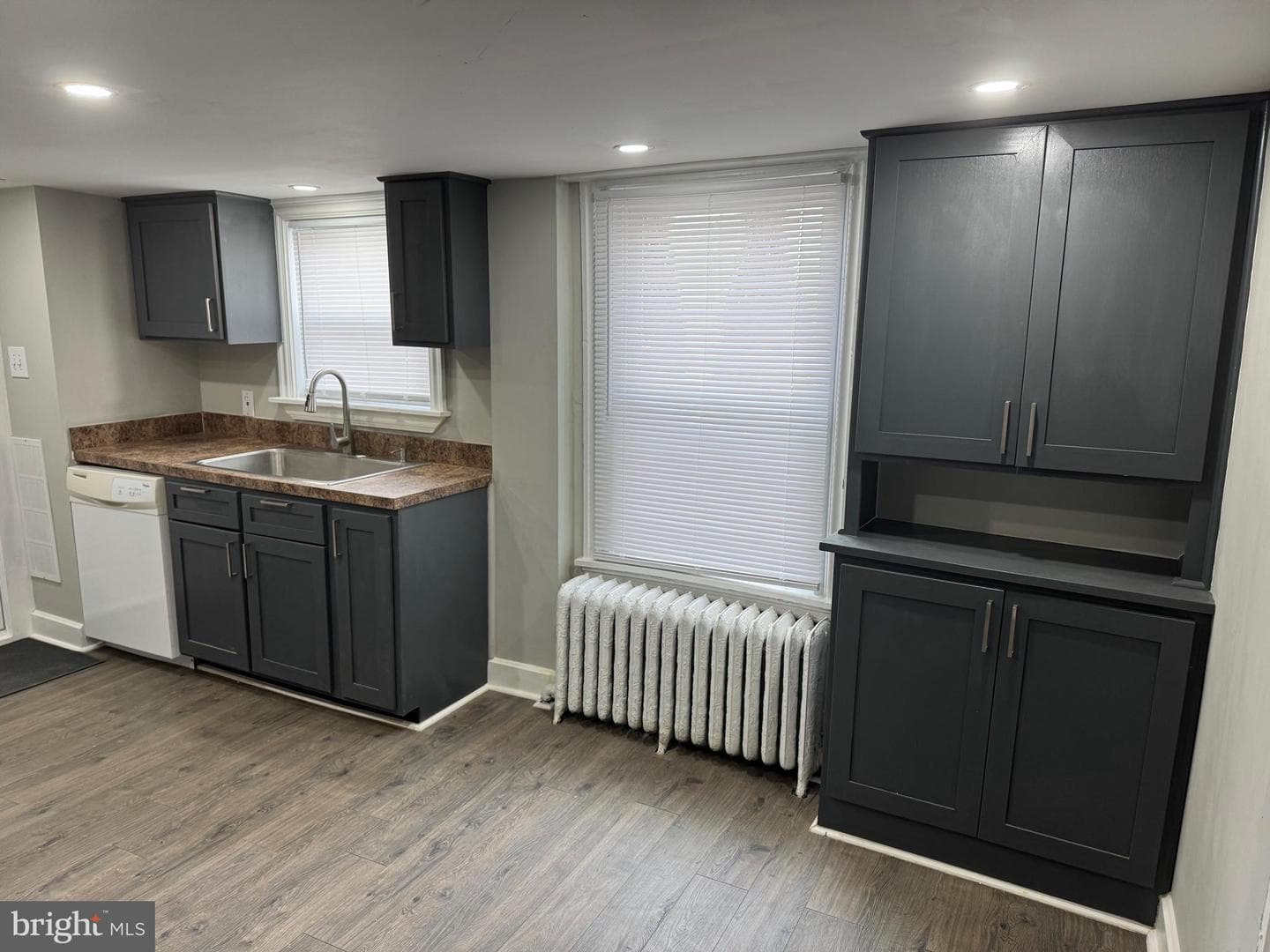 41 E Louther Street photo 6