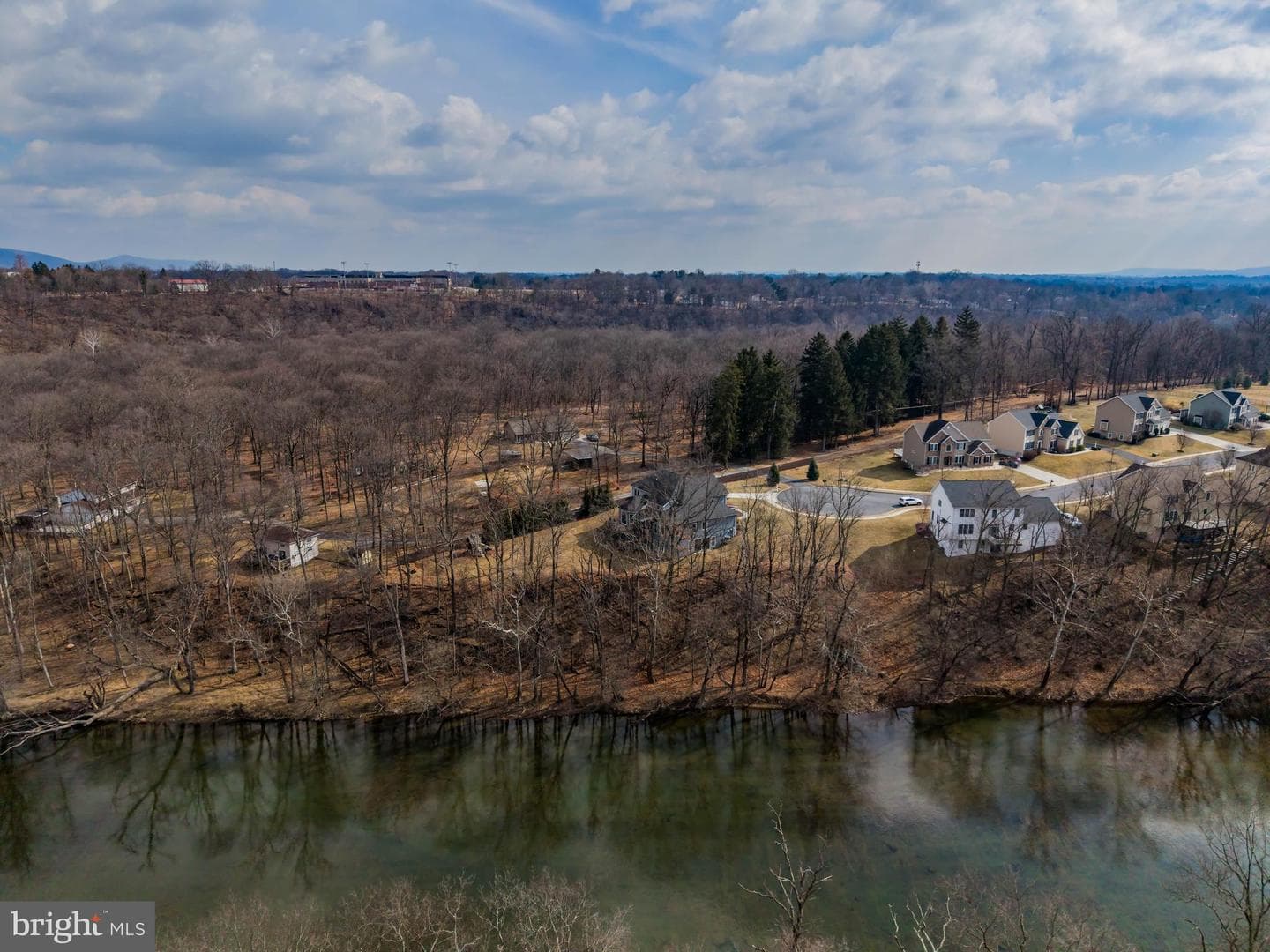 415 Sorbie Lane photo 81
