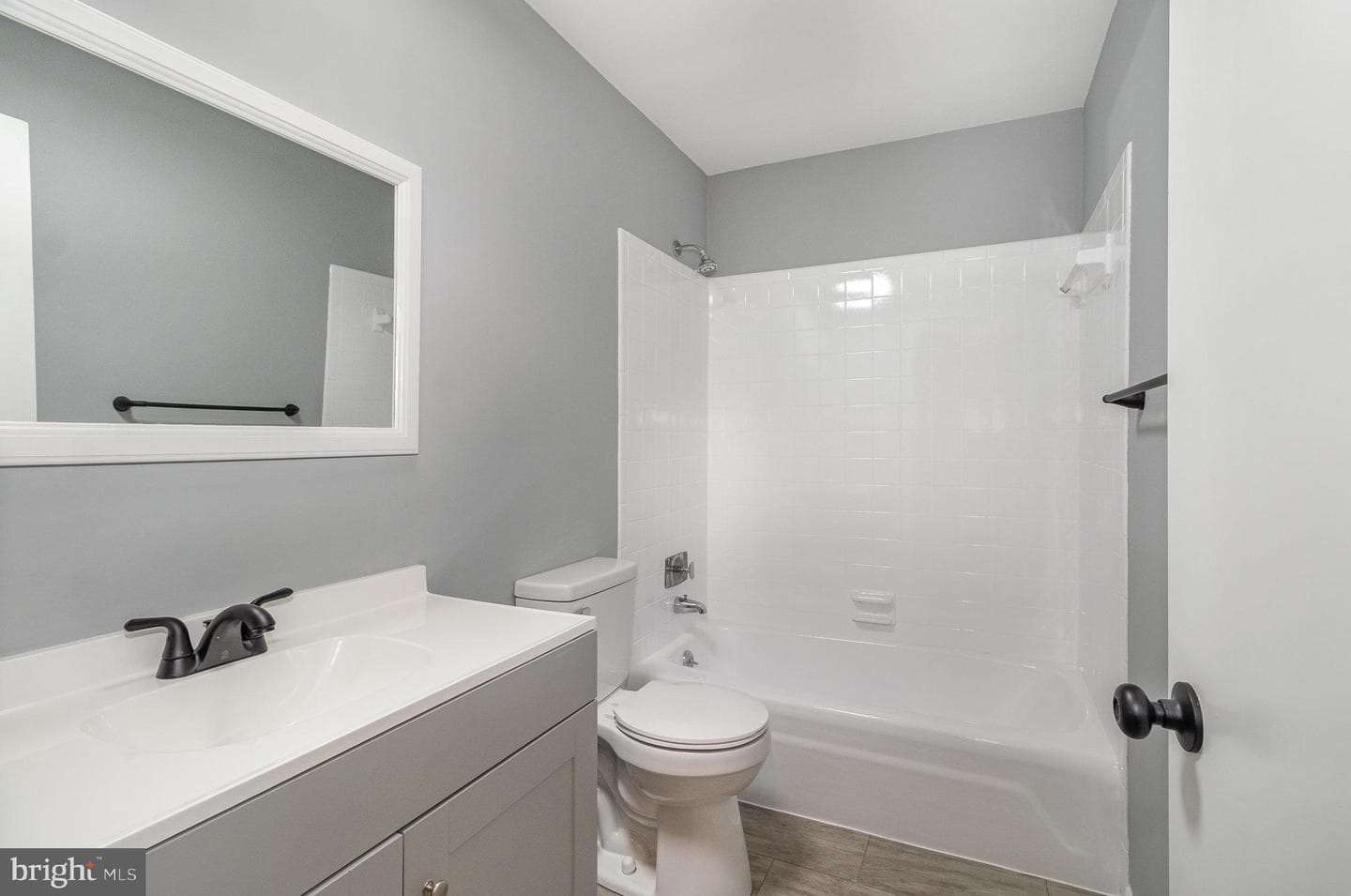 325 Belaire Drive photo 22