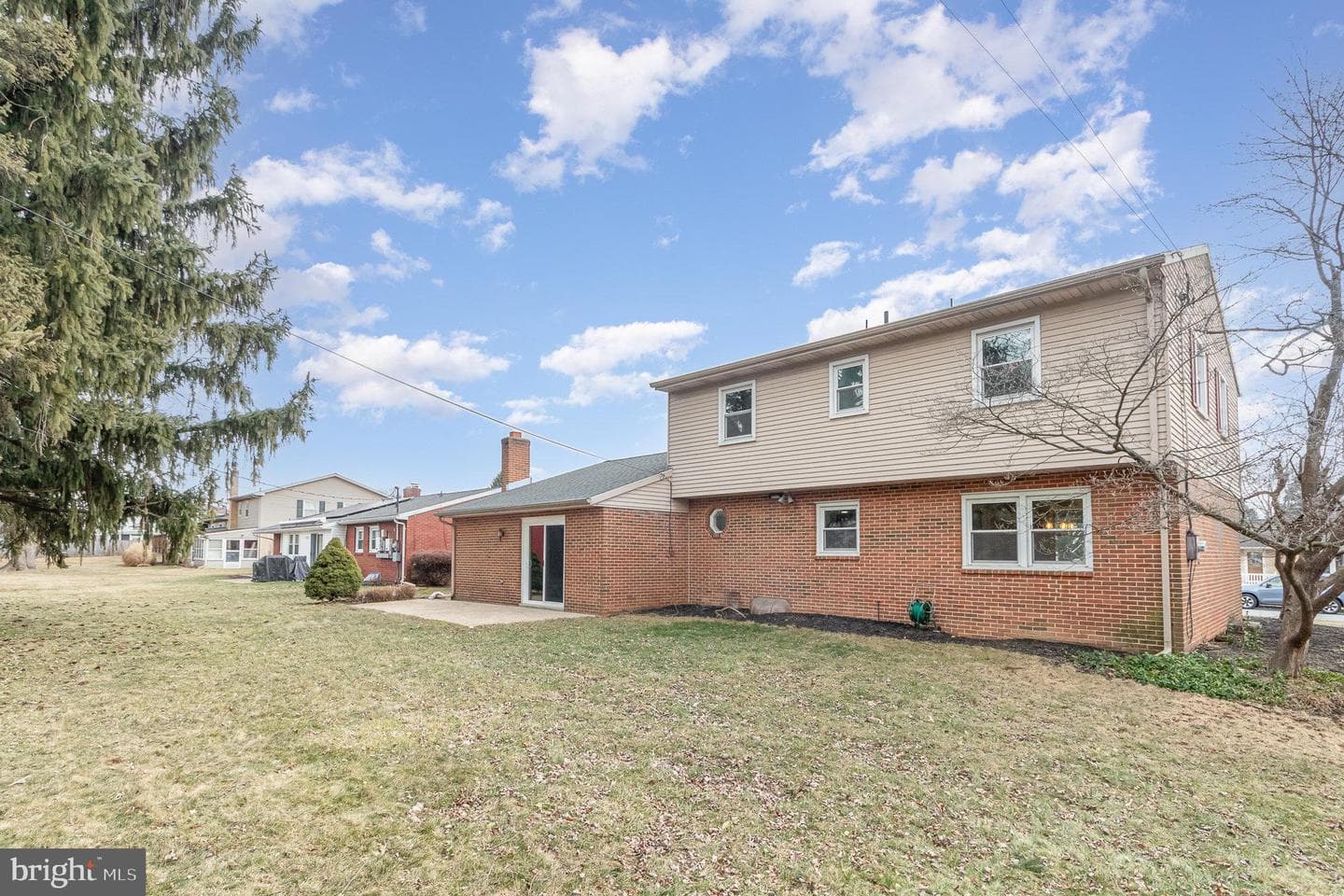 325 Belaire Drive photo 26