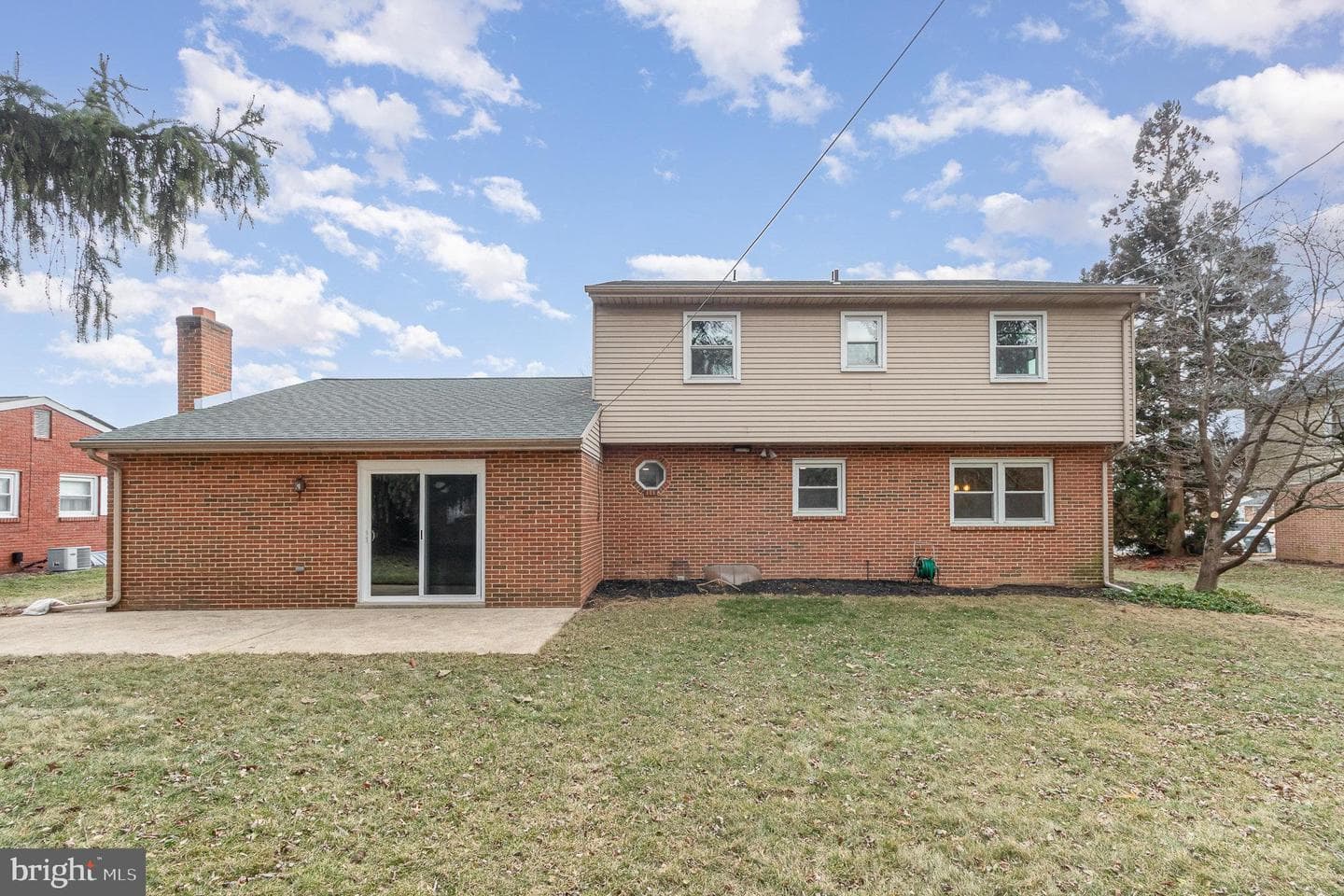 325 Belaire Drive photo 27
