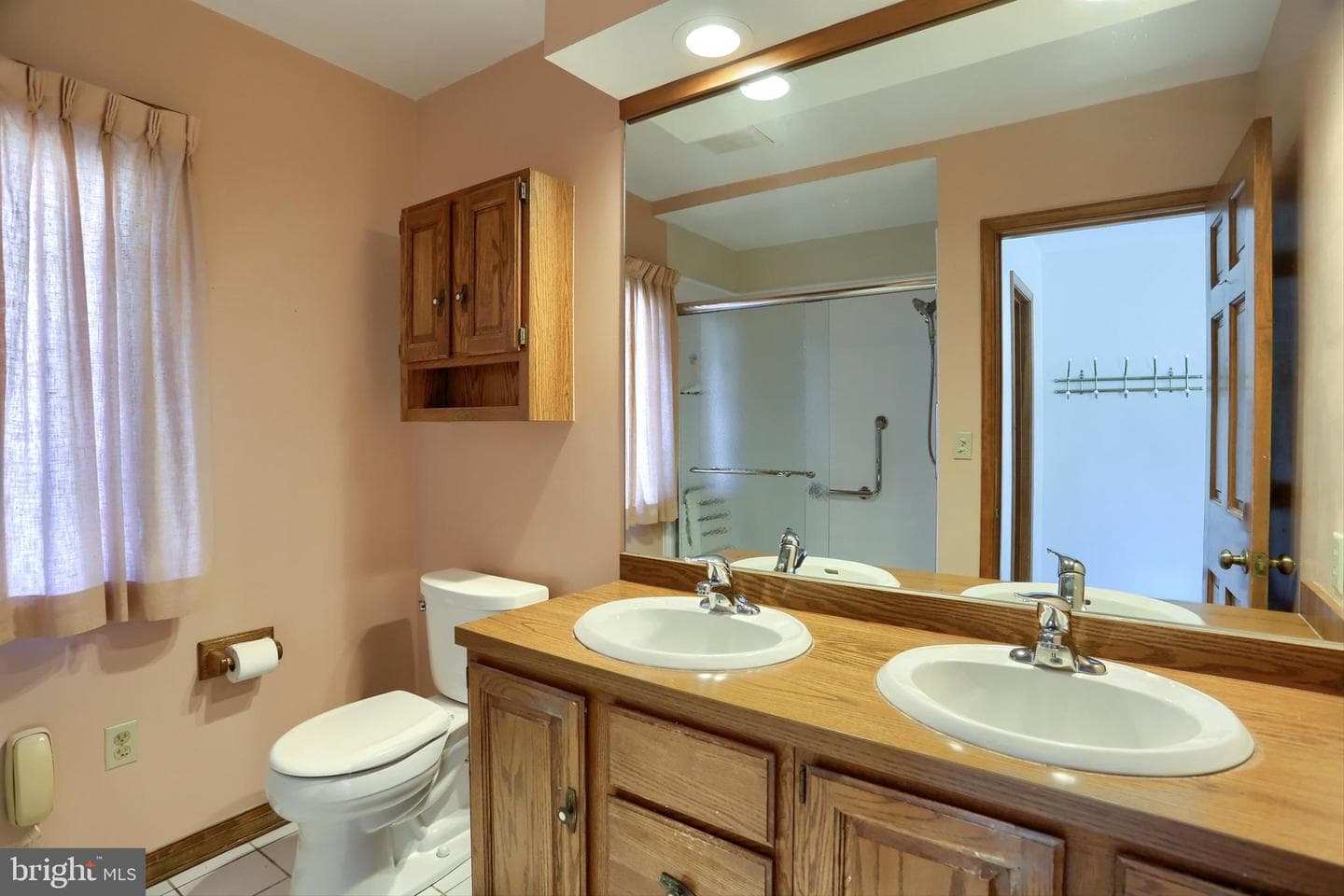 2929 Logan Street photo 12
