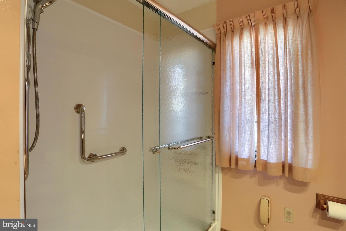 2929 Logan Street photo 13