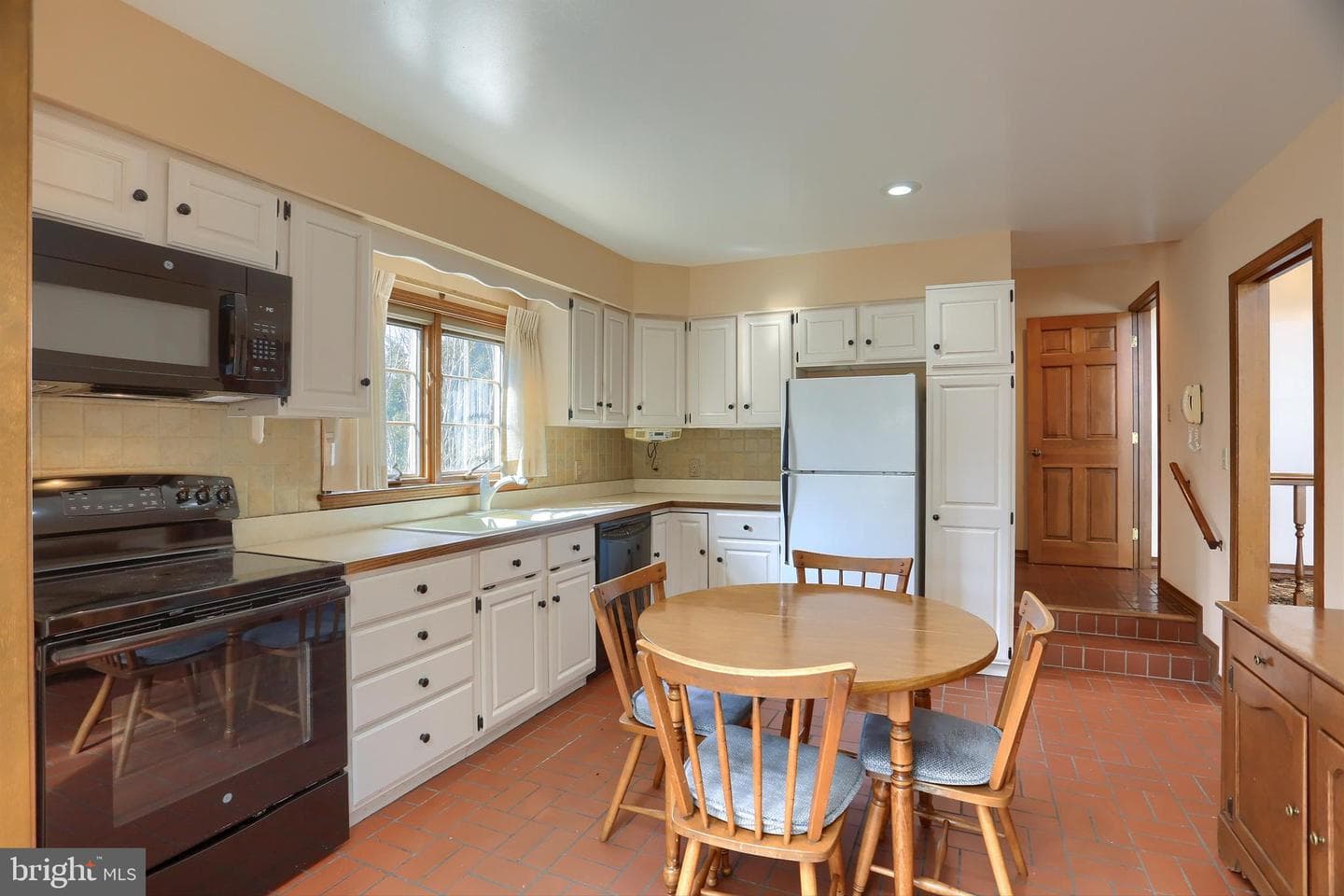 2929 Logan Street photo 5