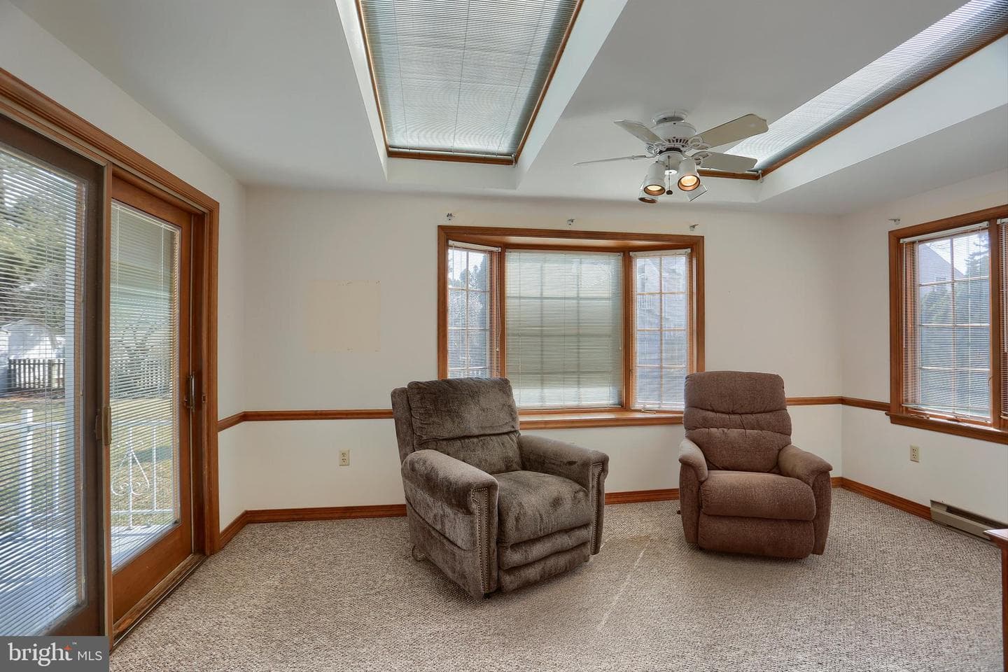 2929 Logan Street photo 9