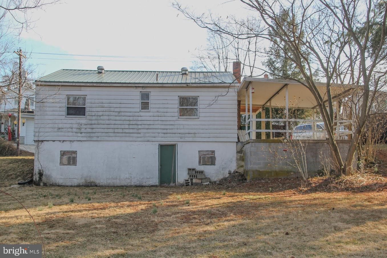 101 E Perry Street photo 4