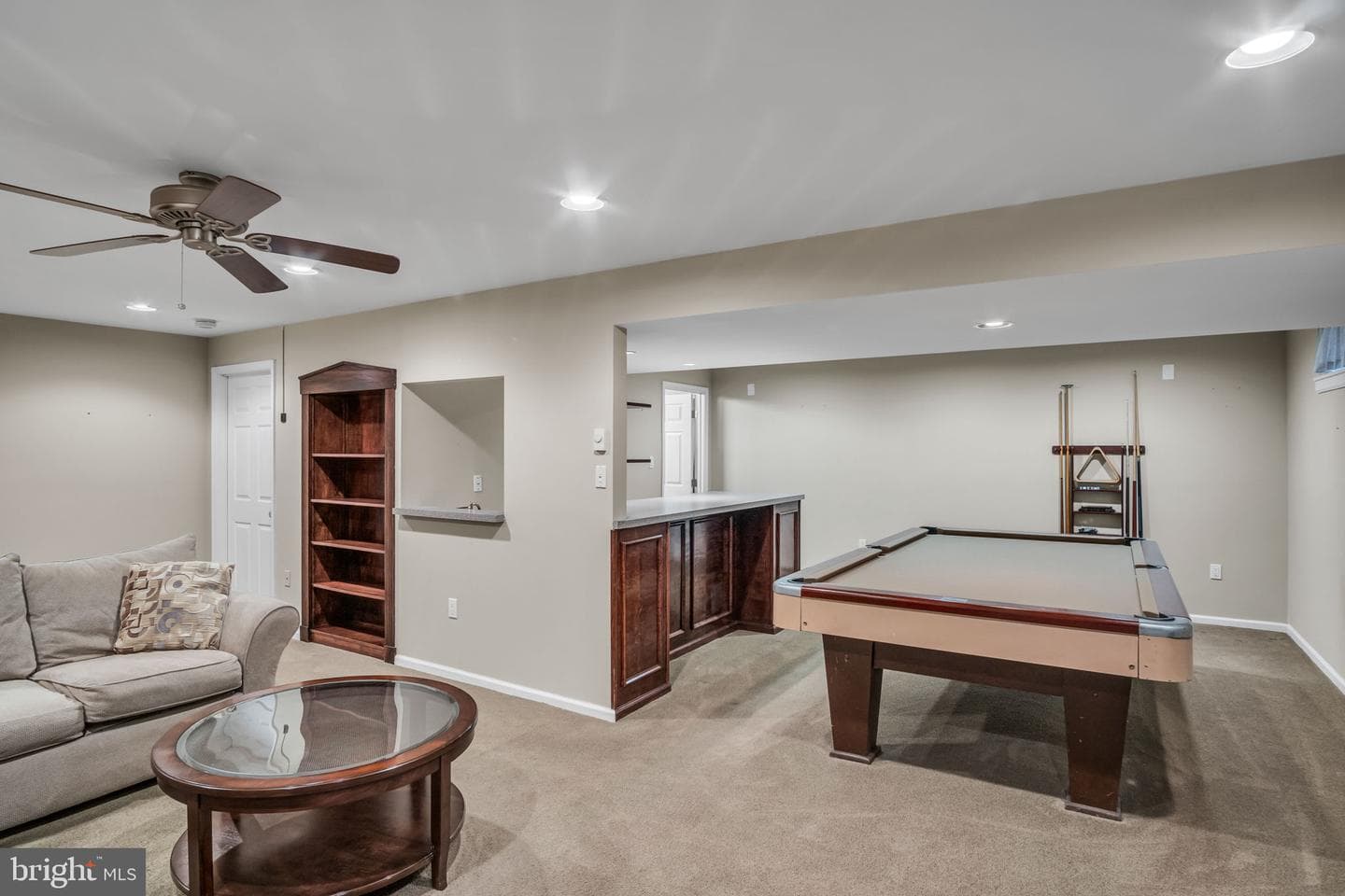 203 Saint James Court photo 38