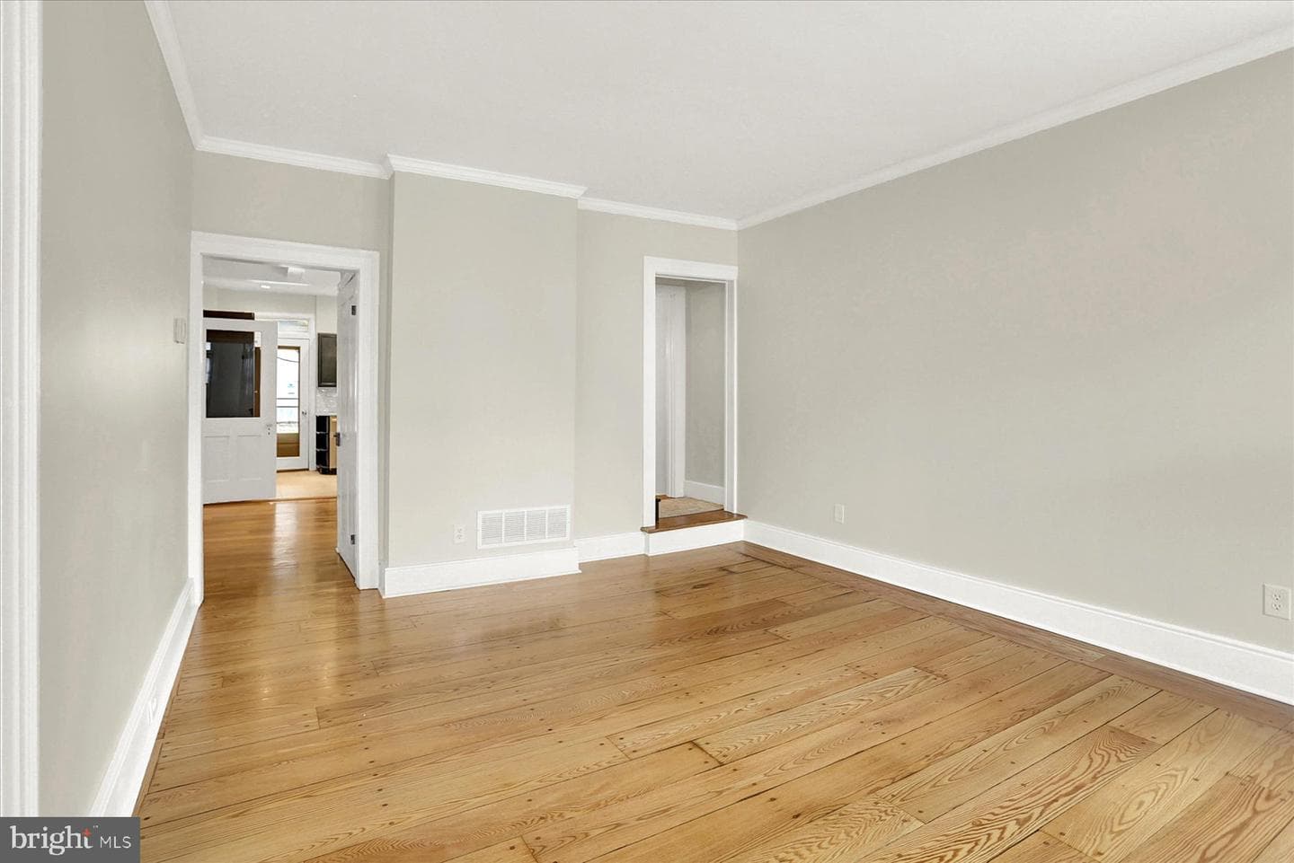 220 S Market Street photo 6