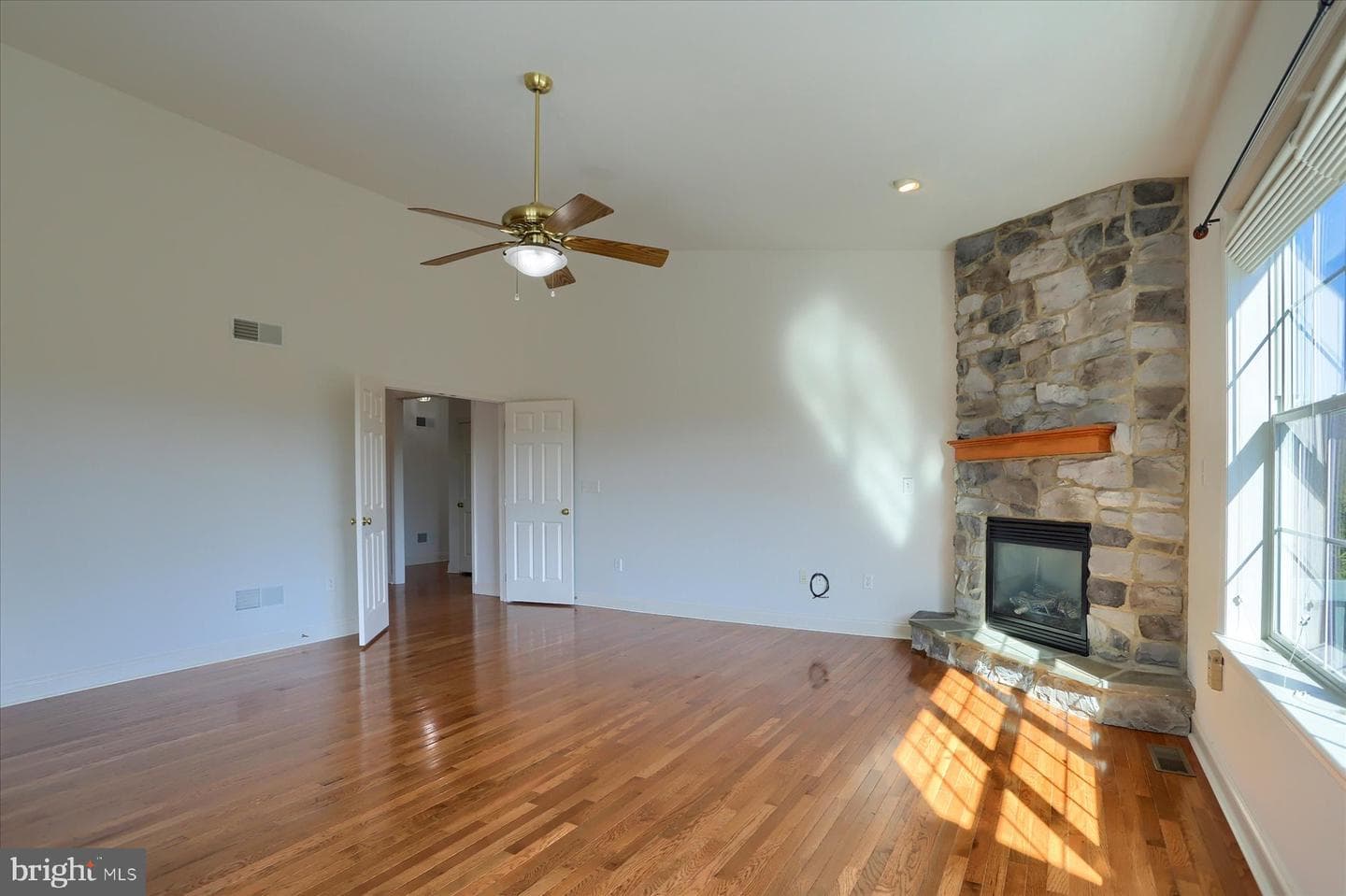 4032 Caissons Court photo 9