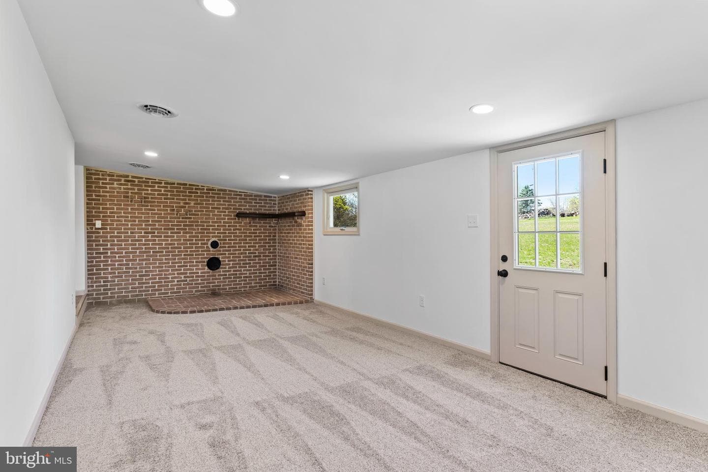 421 N Middleton Road photo 18